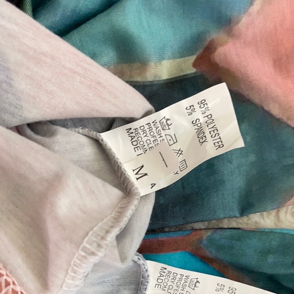 Womens Shirt - Picture 2 of 3